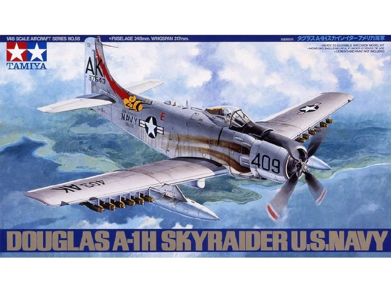 Douglas A-1H Skyraider U.S Navy (1/48 Scale) Plastic Aircraft Model Kit